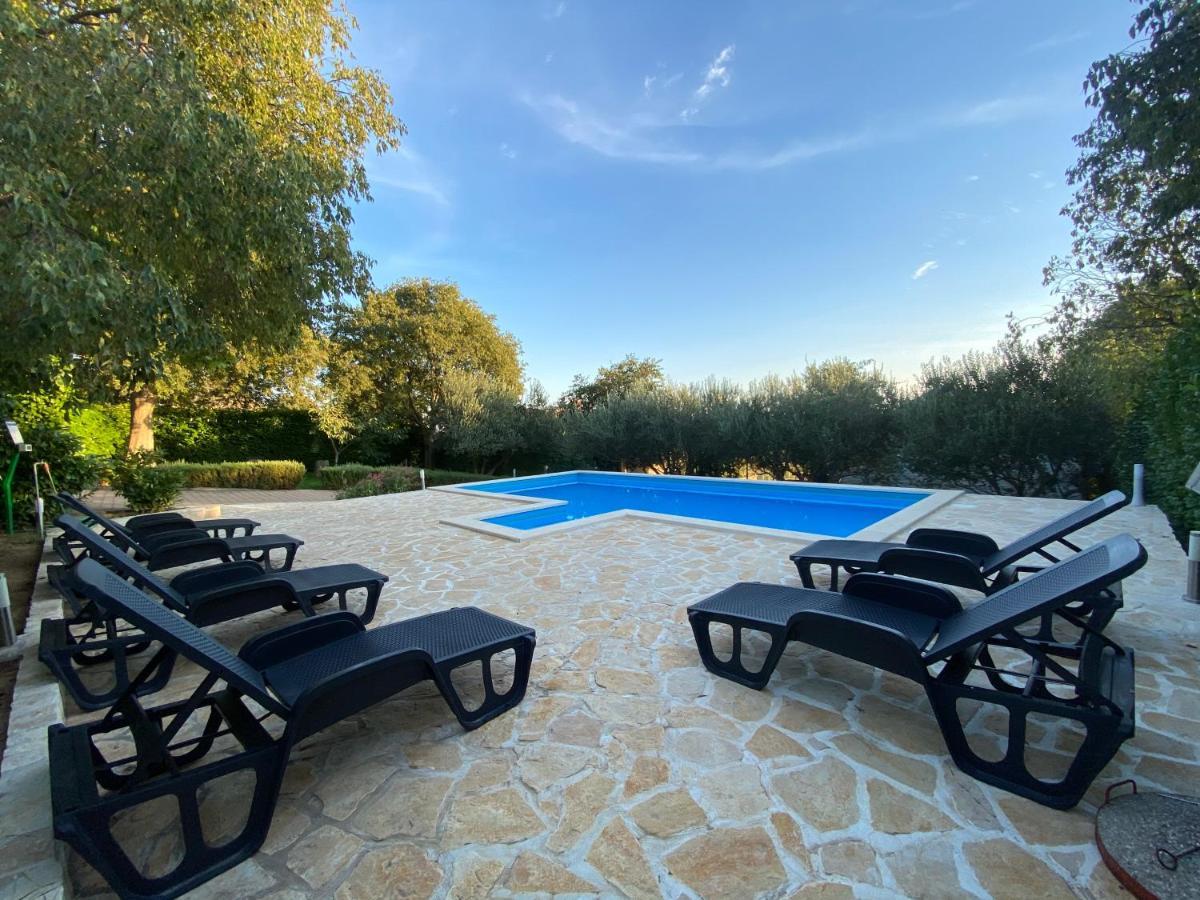 Stone Homes Stankovci With Pool And Mediterranean Gardens Stankovci (Zadar)